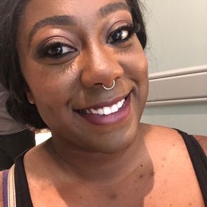 Meet your Posher, Megan